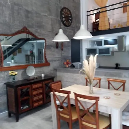 Casa Tipo Loft Con Piscina A Un Paso Del Centro Apartment *